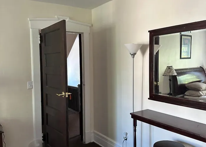 Victorian Palace- Mahogany Room