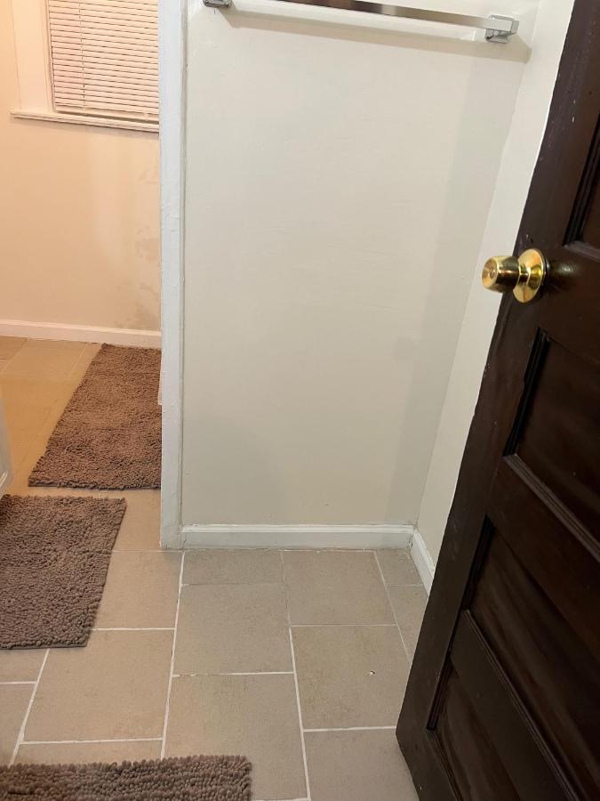 Victorian Palace- Mahogany Homestay East Orange